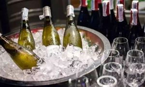 干白市场竞争空间大 干白葡萄酒行业发展前景及规模分析