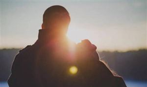 日租男友30分钟190元 单身经济下个人搬家行业发展前景及投资分析