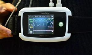 全国约5000万人睡眠中曾呼吸暂停 睡眠监测设备行业市场发展现状及前景分析