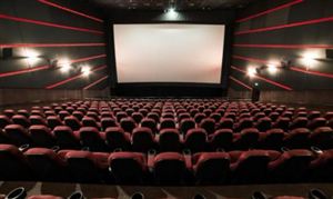 2021年中国电影总票房和银幕数世界第一 电影院线行业现状