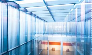 中国玻璃行业竞争现状及市场发展趋势分析