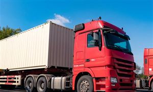 全国高速公路货车通行617.13万辆 公路货运行业市场发展分析