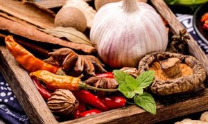 2022上半年调味品企业业绩分化明显 中国调味香料市场发展趋势分析