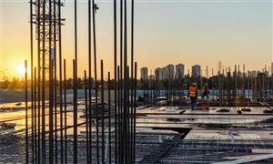 发改委：将督促各方面抓住今年三季度施工黄金期 加快项目建设实施