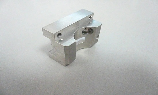 光伏、新能源汽车等拉动铝材增长