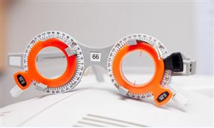 近视防控行业市场现状分析  接近万亿元的市场规模