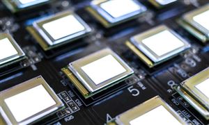 OLED是最有发展前景的新型显示技术之一  OLED材料行业分析