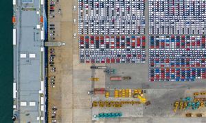 国产汽车码头排队“出海”这种车卖爆了出口暴涨9成 汽车行业发展趋势