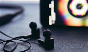 华纳兄弟探索考虑出售音乐库以削减债务 互联网+音乐行业投资价值分析