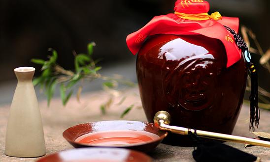 保健酒的未来到底在哪里?  2023年中国保健酒行业市场投资风险分析