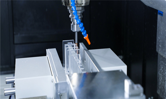 2023高端智能装备行业发展趋势及市场现状分析