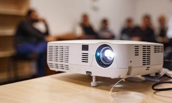 2023投影设备行业供需分析及发展前景