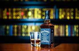 京东超市发布2022年度洋酒趋势品类 威士忌国内市场规模冲击500亿元