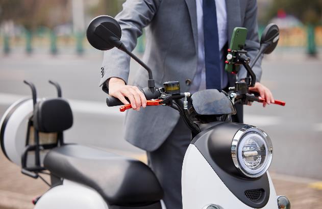 2023两轮电动车销量将达5400万辆 电动两轮车市场同质化竞争严重