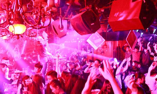 2023年中国酒吧夜场行业发展现状分析