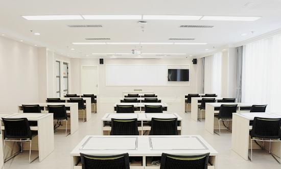 智慧教室行业深度调研与发展趋势分析2023