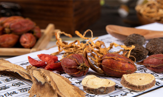 中草药加工行业现状如何 中草药加工行业前景分析