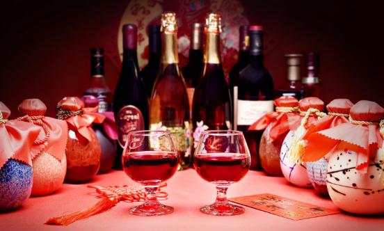 2023酒类零售行业市场竞争及发展现状分析