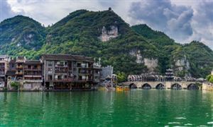 最高可罚500万 丽江严惩旅游刺客 年轻消费群体城新形势 2023在线旅游平台的战略重点