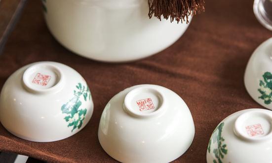 2023青花瓷市场现状及前景分析