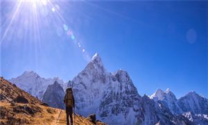 极限运动与大众休闲双重特征 户外运动全行业规模将超过3万亿元