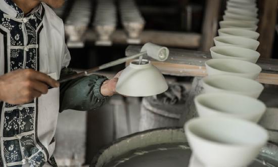 2023年国内外精细陶瓷行业的发展现状分析 陶瓷直播带货愈加火爆