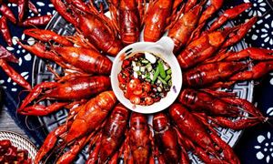 安井食品：小龙虾原料价格下降有利于工厂运营 预制菜带来小龙虾市场新机遇