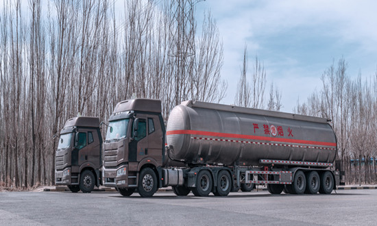 我国罐式车行业市场规模呈现波动变化  油罐车产业发展分析