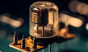 国内电子材料行业发展趋势 国内电子材料行业发展策略研究