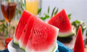 听声辨生熟 每天拍瓜上万个 拍瓜师火了 西瓜种植行业现状趋势