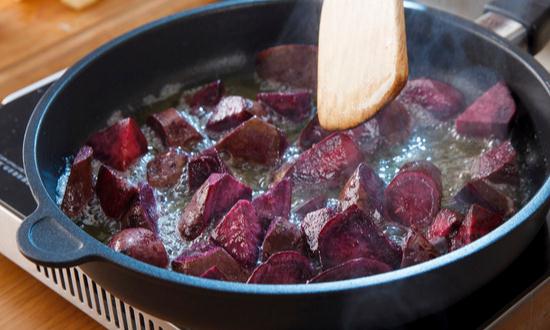 电磁炉市场现状及前景分析2023