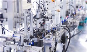 前5个月银行业加大力度支持制造业等重点领域 投向制造业贷款余额达30万亿元