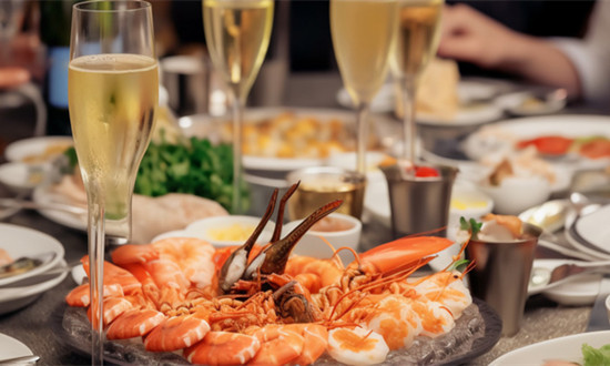 全国上半年餐饮收入同比增长21.4% 商务餐饮行业市场分析