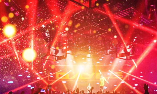 2023年的中国国内“演唱会经济”持续火爆 一场演唱会能带来什么?