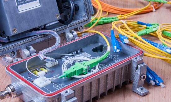 光传输设备市场预测：未来五年光传输设备需求预计将达830亿美元