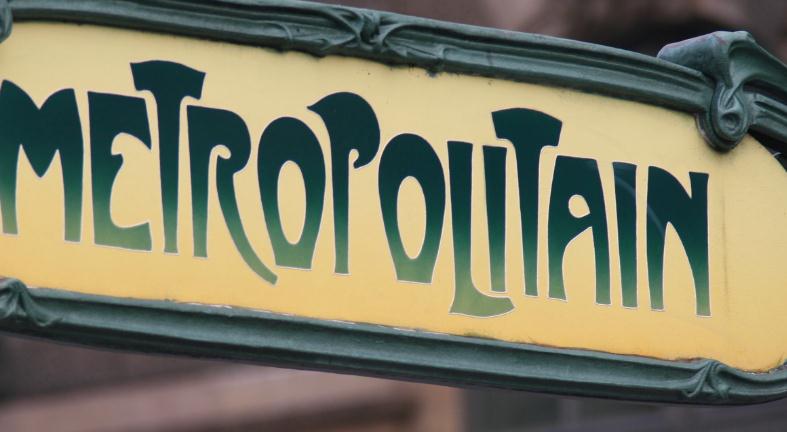 逐年火热式增长的剧本娱乐行业迎来了新规范 未来剧本杀行业市场规模分析