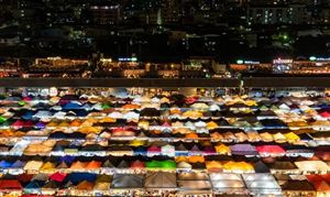 地摊经济不仅能解决就业更是刺激消费的务实之举 中国地摊经济行业市场行情监测研究