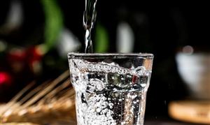 中国白酒行业发展规模巨大 2023年中国白酒行业发展现状分析