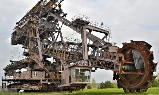 2023年采煤机行业发展现状调查 国产薄煤层采煤机打破煤炭开采纪录