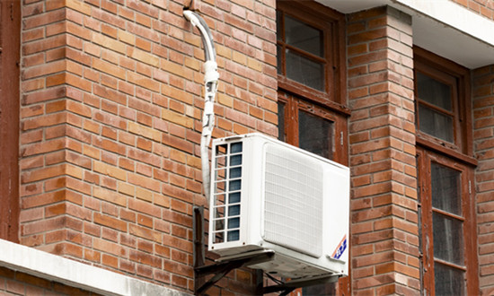 上半年国内家电市场累计销售额3711亿元 空调同比增长16%。