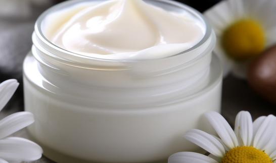 国内本土药妆品牌逐渐崛起 各大药妆品牌均纷纷布局线上渠道  2023年中国药妆市场发展状况分析 