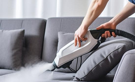 中国家政服务业市场规模不断增长 2023年中国家政机器人行业发展现状