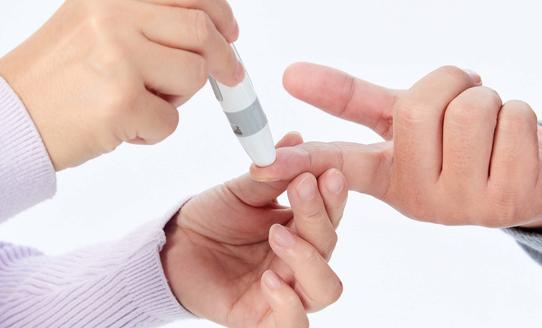 中国糖尿病患者人数逐年增加 2023年中国动态血糖监测市场现状分析