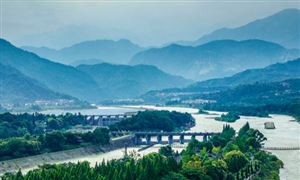 旅游行业的调研报告：到2033年中国旅游业产值将达4万亿美元