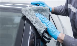 汽车保有量的不断增长 汽车的产业价值链向服务化转型 汽车维修保养蕴含万亿赛道