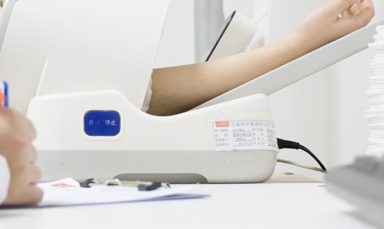 除颤仪行业相关政策陆续出台 中国除颤仪市场需求及投资前景分析