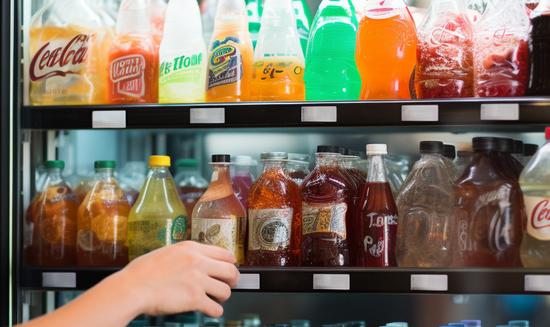 2023年中国天然苏打水市场发展现状分析 预计2025年市场规模将达到320亿元