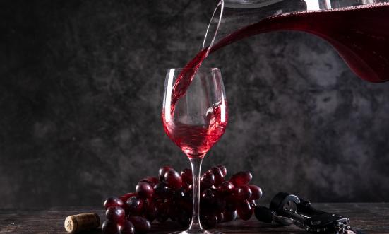 玻璃酒瓶行业市场有多大？玻璃酒瓶市场供需求状况及行业趋势分析2023