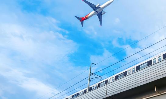 万亿规模国际业务亟待中资快递企业挺进蓝海 2023年中国国际快递行业市场发展分析