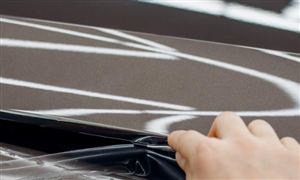 随着消费者对汽车贴膜认知的加深 贴膜有了明确市场需求 汽车防爆膜行业深度调研